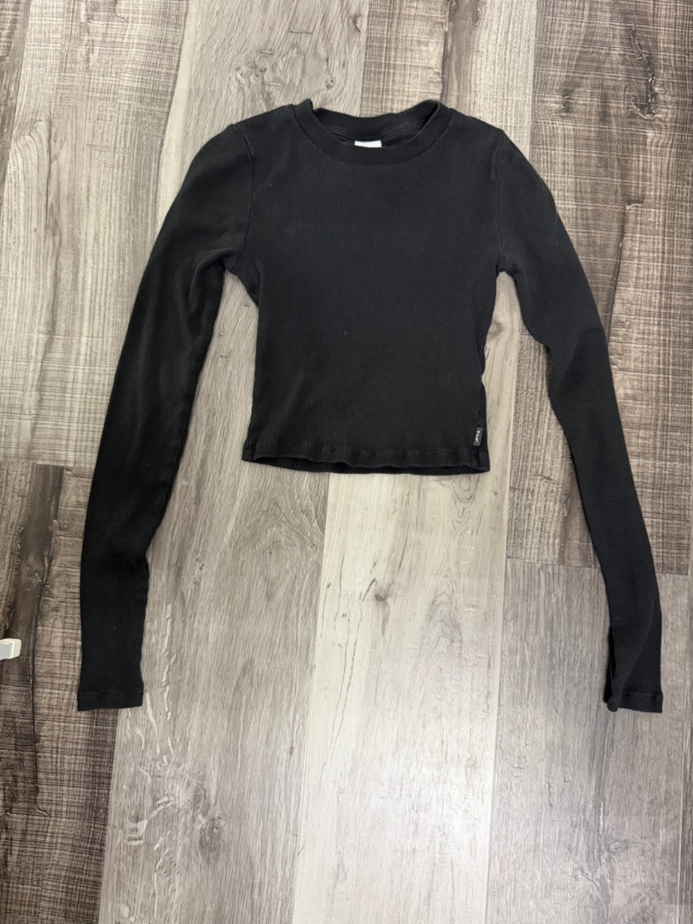 TNA long sleeve cropped top